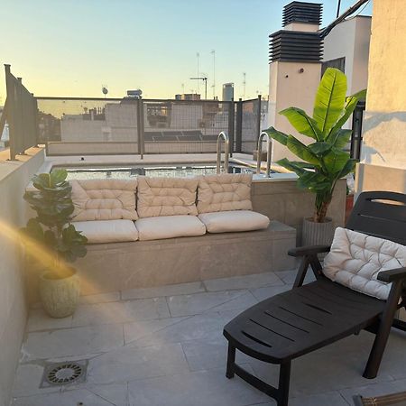شقة Atico Triana Con Piscina Privada إشبيلية المظهر الخارجي الصورة