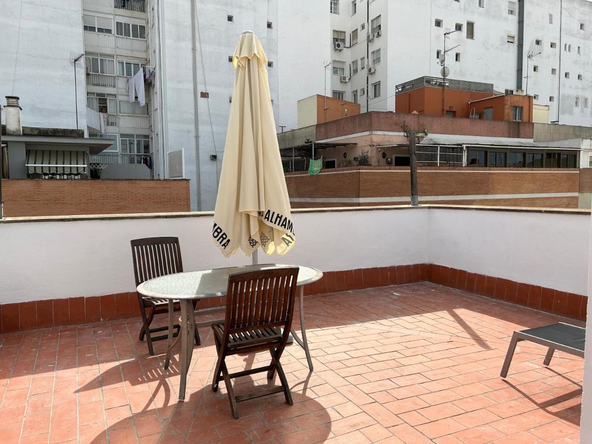 شقة Atico Triana Con Piscina Privada إشبيلية المظهر الخارجي الصورة